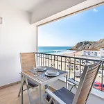 1 In Διαμέρισμα