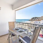 1 In Διαμέρισμα *