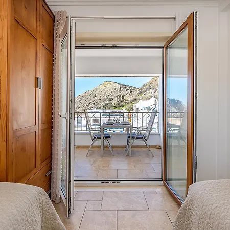 Apartman 1 In *